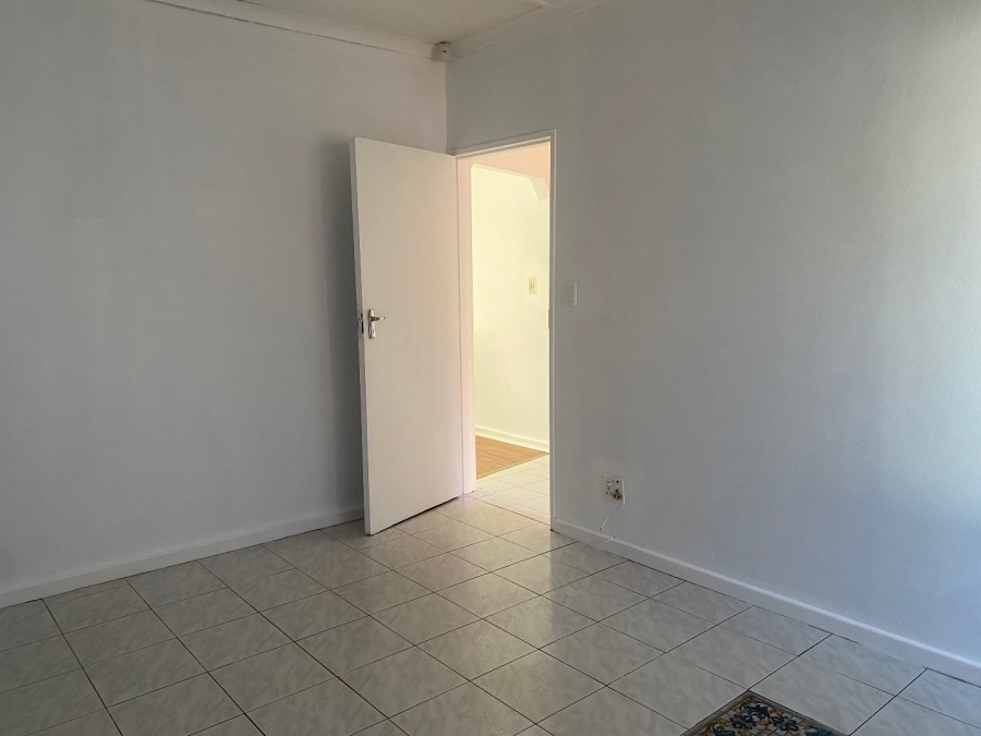 4 Bedroom Property for Sale in Nahoon Valley Park Eastern Cape